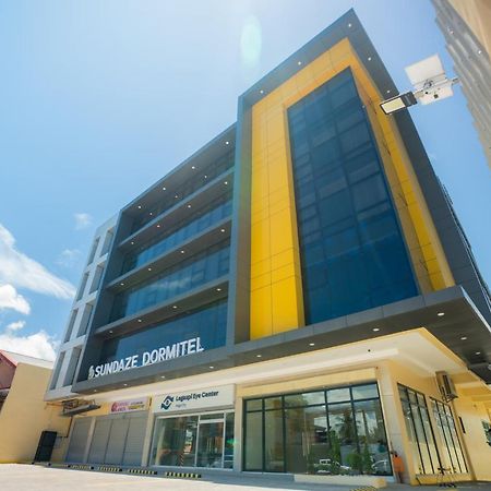 Sundaze Dormitel Hotel Нага Екстериор снимка