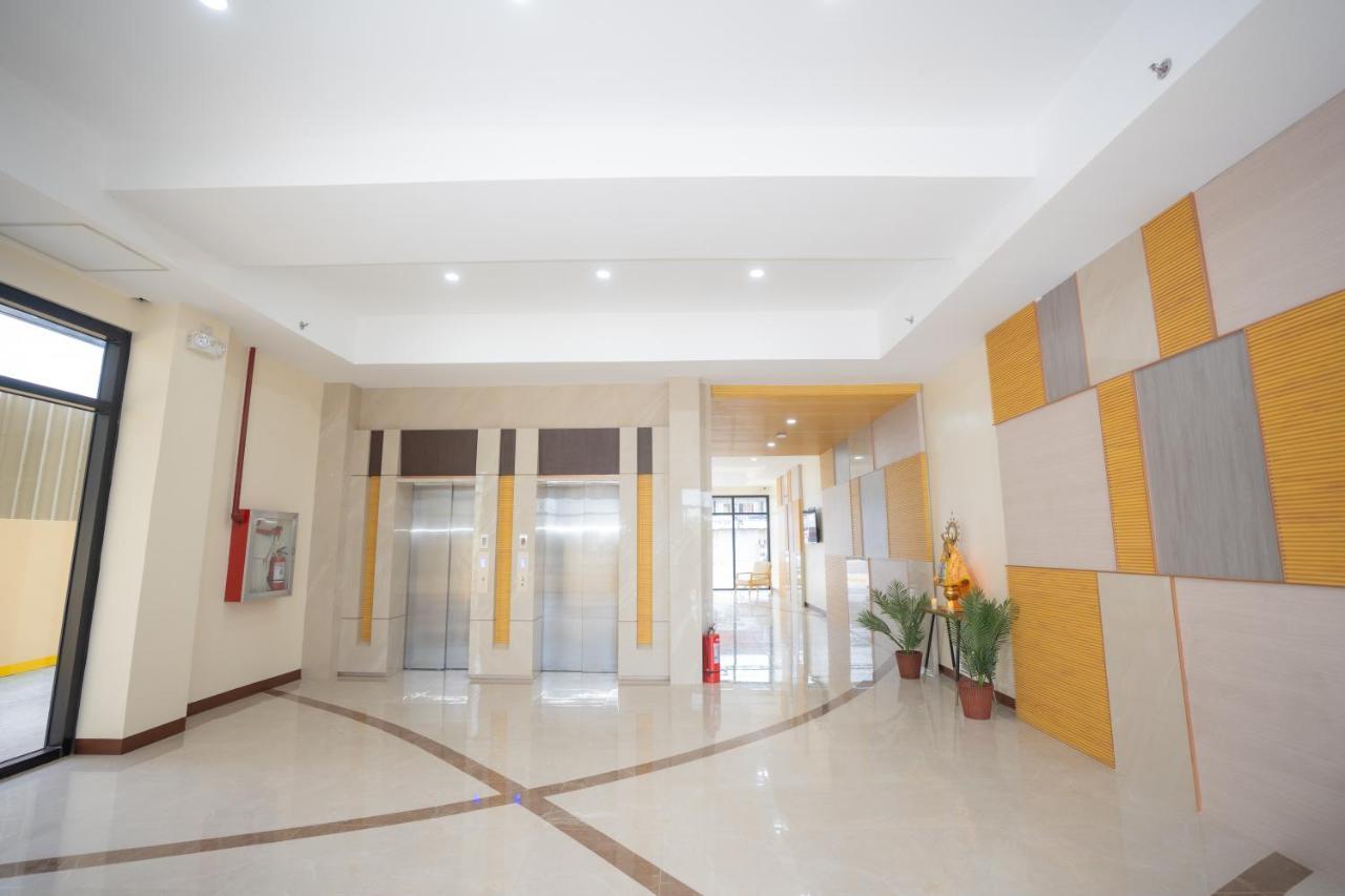 Sundaze Dormitel Hotel Нага Екстериор снимка