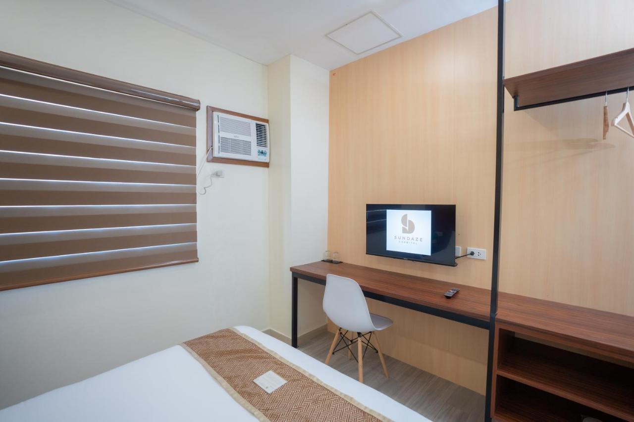 Sundaze Dormitel Hotel Нага Екстериор снимка