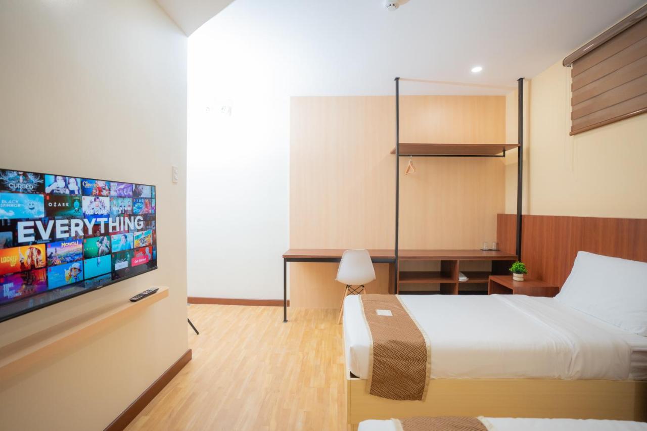 Sundaze Dormitel Hotel Нага Екстериор снимка