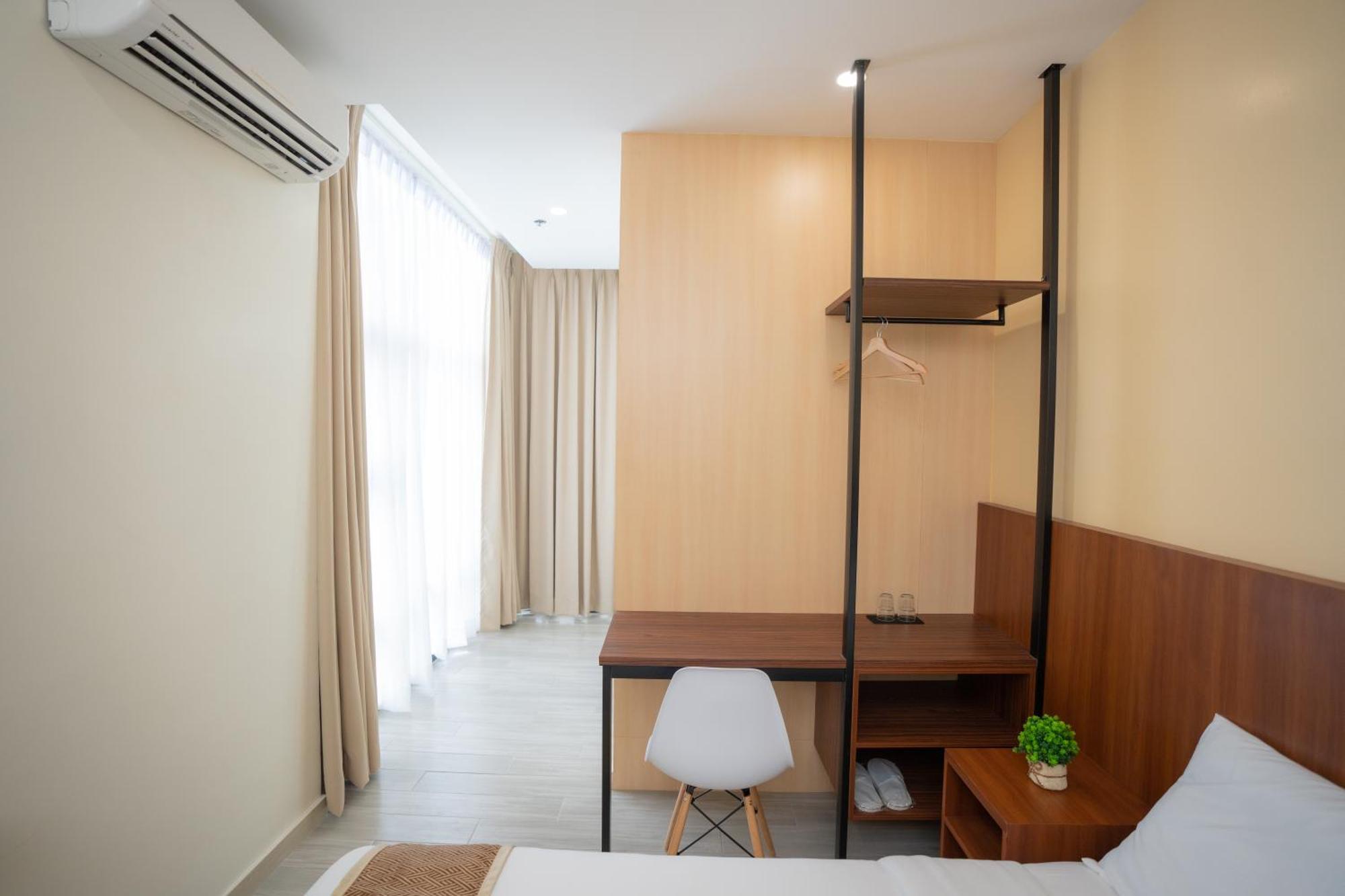 Sundaze Dormitel Hotel Нага Екстериор снимка